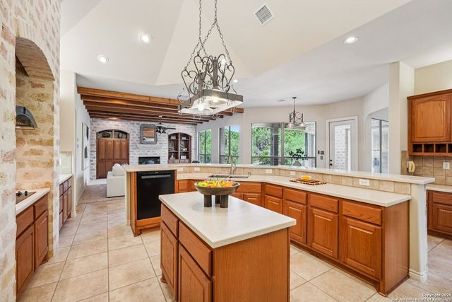 9619 Mulberry Way, Helotes, TX 78023