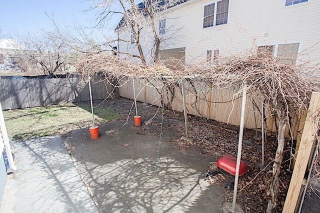 22 Murdock St 2, Somerville, MA 02144