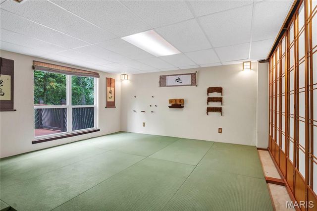 330 Woodlawn Terrace Court, Ballwin, MO 63021
