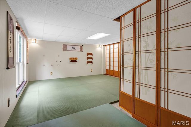 330 Woodlawn Terrace Court, Ballwin, MO 63021