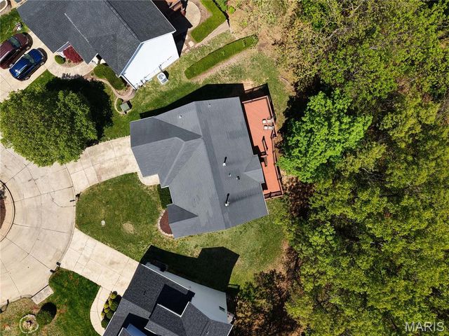 330 Woodlawn Terrace Court, Ballwin, MO 63021