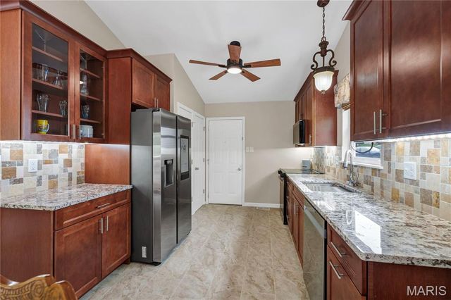 330 Woodlawn Terrace Court, Ballwin, MO 63021
