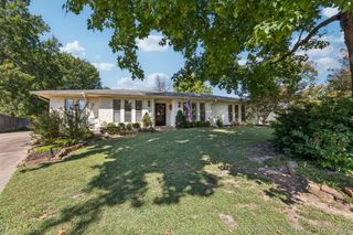 1410 Sherwood Lane, Broken Arrow, OK 74011
