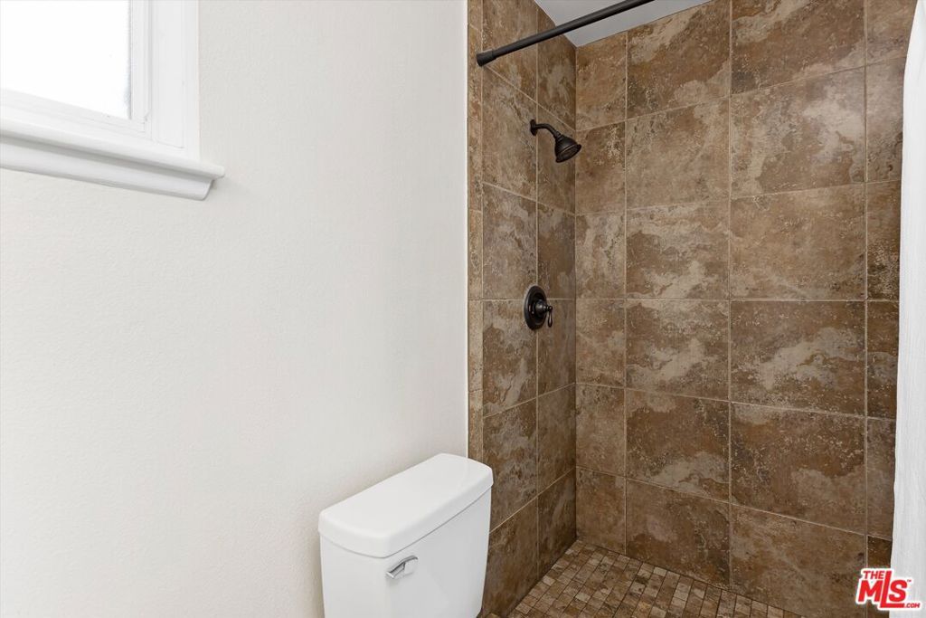 Image 25 of property listing at 6995 Bonita Drive, Highland, CA 92346