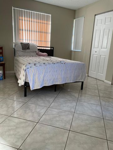 10106 Twin Lakes Drive Unit 4, Coral Springs, FL 33071