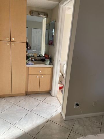 10106 Twin Lakes Drive Unit 4, Coral Springs, FL 33071