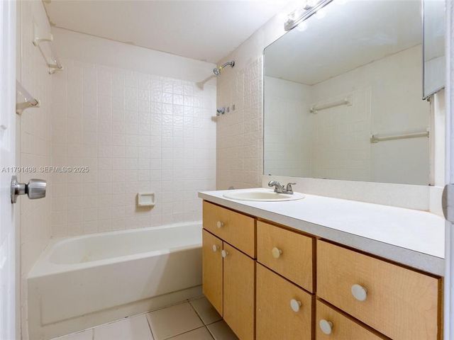 10106 Twin Lakes Drive Unit 4, Coral Springs, FL 33071