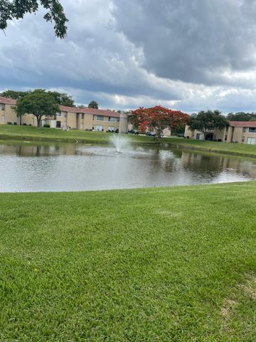 10106 Twin Lakes Drive Unit 4, Coral Springs, FL 33071