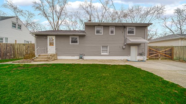 1066 W 10th Place, Hobart, IN 46342