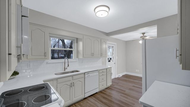 1066 W 10th Place, Hobart, IN 46342