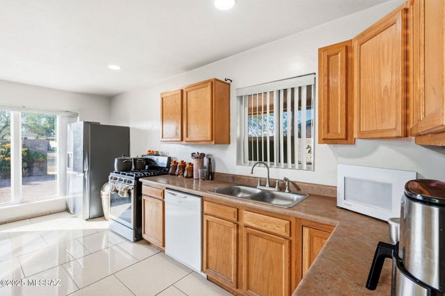 6349 E Julia Street, Tucson, AZ 85710