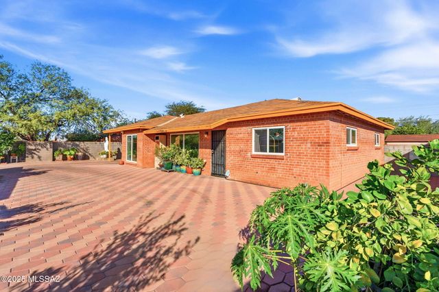 6349 E Julia Street, Tucson, AZ 85710