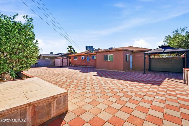 6349 E Julia Street, Tucson, AZ 85710