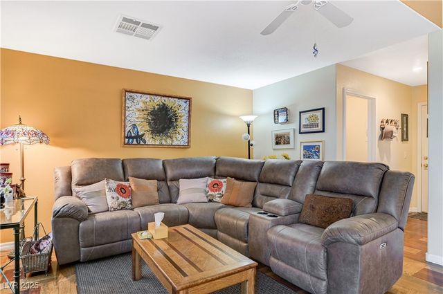 4718 Ashington Street, Las Vegas, NV 89147