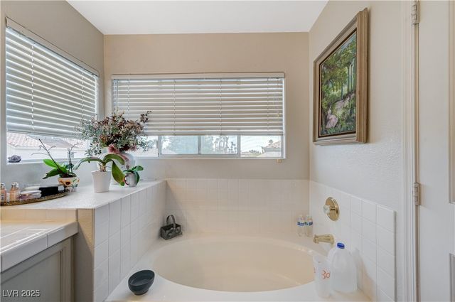 4718 Ashington Street, Las Vegas, NV 89147