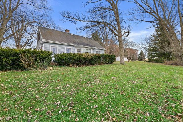 W4101 Scotch Bush ROAD, Elkhorn, WI 53121