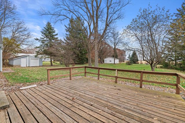 W4101 Scotch Bush ROAD, Elkhorn, WI 53121
