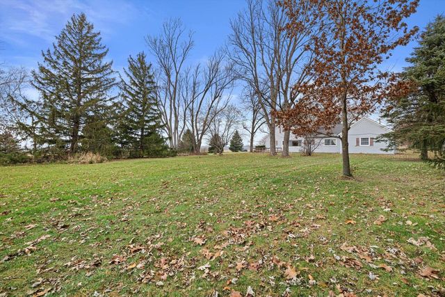 W4101 Scotch Bush ROAD, Elkhorn, WI 53121