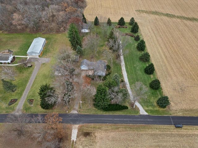 W4101 Scotch Bush ROAD, Elkhorn, WI 53121