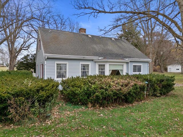 W4101 Scotch Bush ROAD, Elkhorn, WI 53121