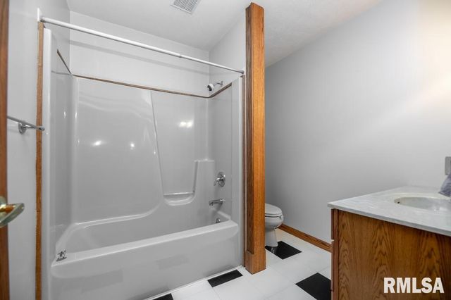 232 NORMAN Drive, Groveland, IL 61535