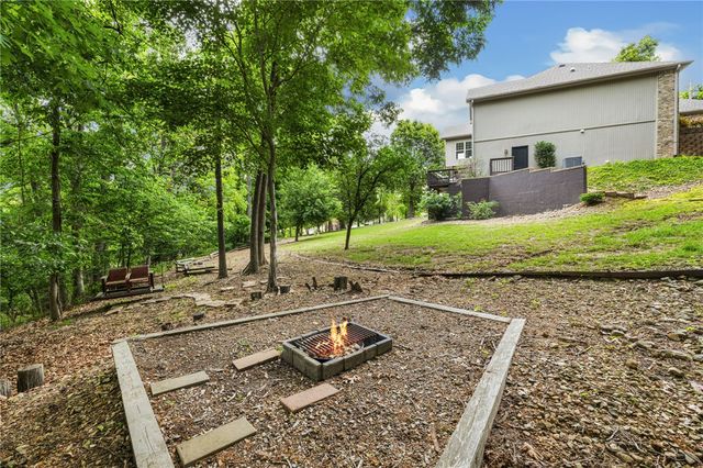 21 Glenwood Place, Bella Vista, AR 72715