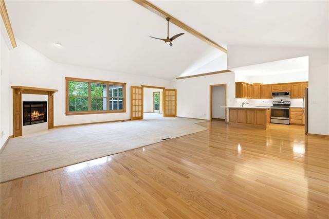 21 Glenwood Place, Bella Vista, AR 72715
