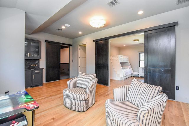 8518 Halls Retreat Court, Missouri City, TX 77459
