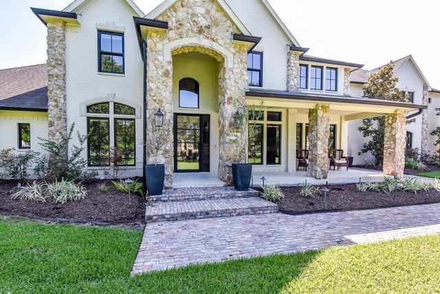8518 Halls Retreat Court, Missouri City, TX 77459