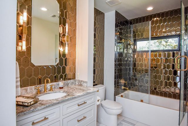 8518 Halls Retreat Court, Missouri City, TX 77459