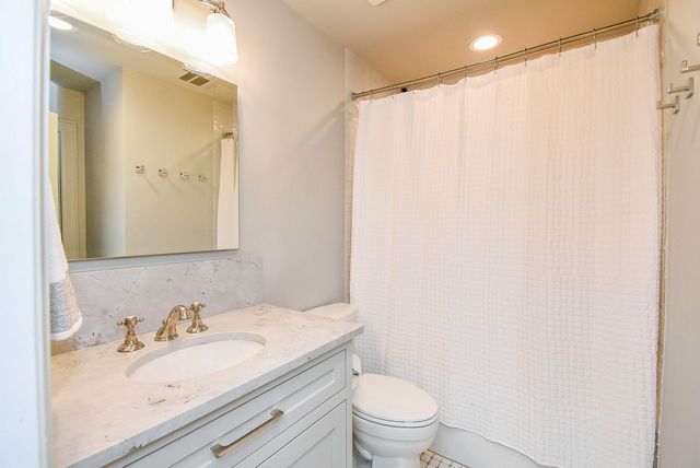 8518 Halls Retreat Court, Missouri City, TX 77459
