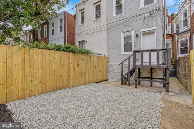 5319 WEBSTER ST, Philadelphia, PA 19143