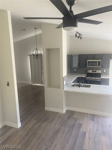 3909 Drifting Pelican Court, North Las Vegas, NV 89032