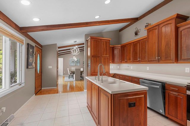 389 SUNLITE DRIVE, Oneida, WI 54155