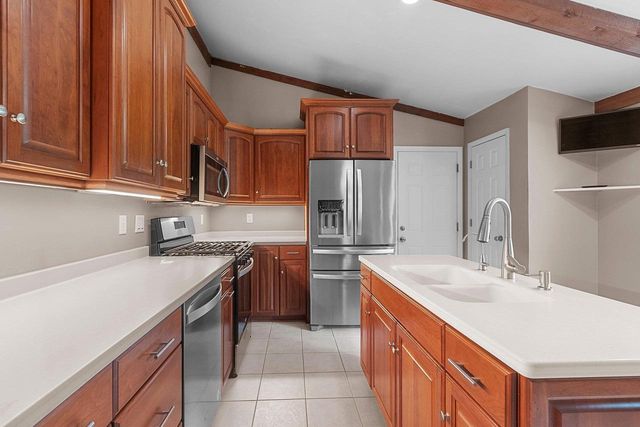 389 SUNLITE DRIVE, Oneida, WI 54155