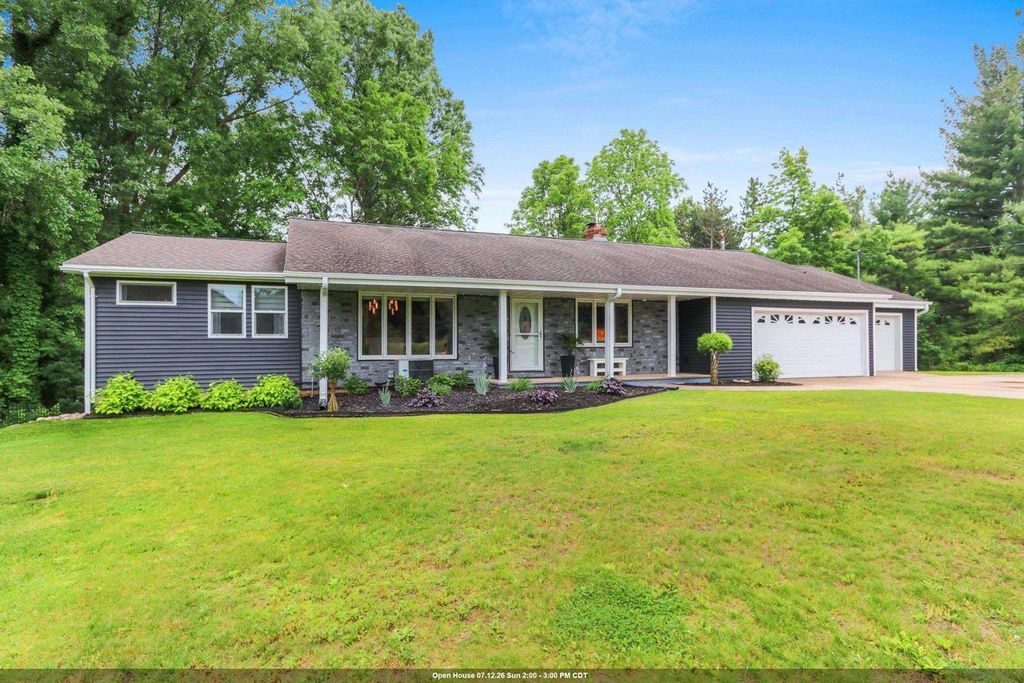 389 SUNLITE DRIVE, Oneida, WI 54155