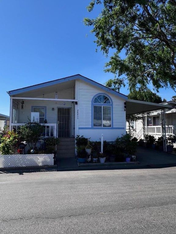 28845 La Corona, Hayward, CA 94544