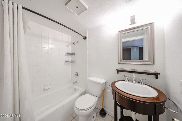 17 E RUTH Avenue 202, Phoenix, AZ 85020