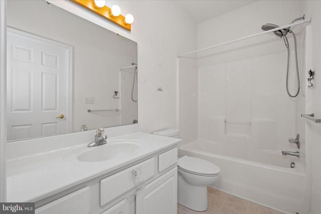 4202E SUMMER BROOK WAY #4202E, Milford, DE 19963