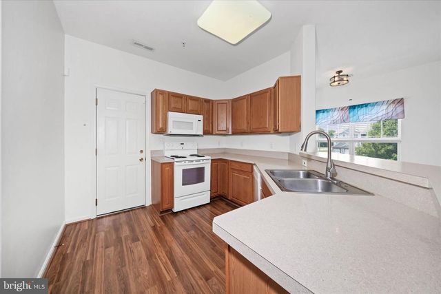 4202E SUMMER BROOK WAY #4202E, Milford, DE 19963