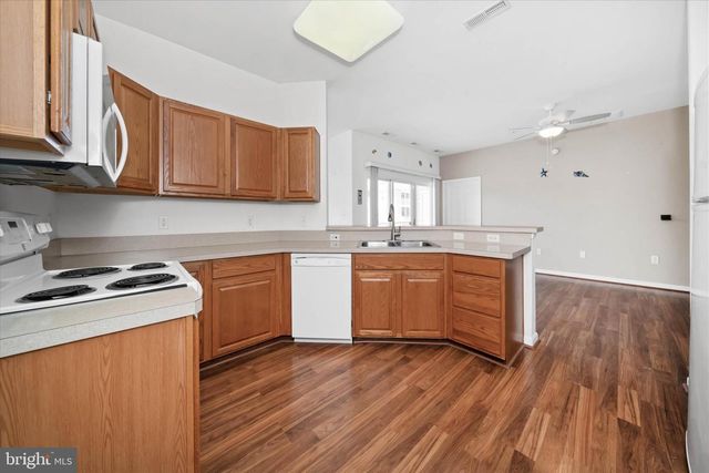 4202E SUMMER BROOK WAY #4202E, Milford, DE 19963