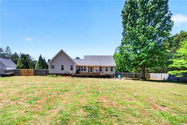 6014 Evelyn Lane, Pleasant Garden, NC 27313