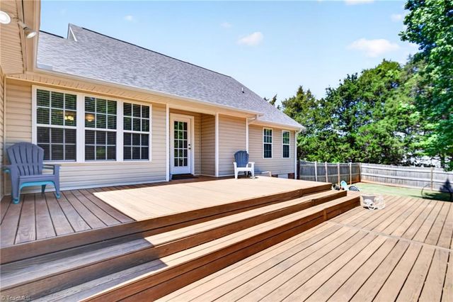 6014 Evelyn Lane, Pleasant Garden, NC 27313