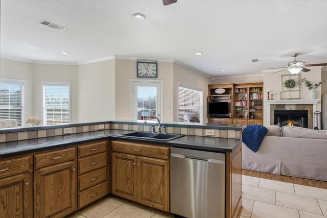 14990 Boaz Lane, Lindale, TX 75771