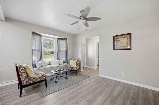 13 Kennedy DR, Portsmouth, VA 23702