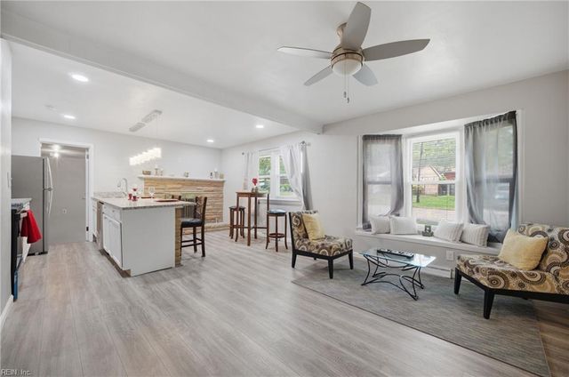 13 Kennedy DR, Portsmouth, VA 23702