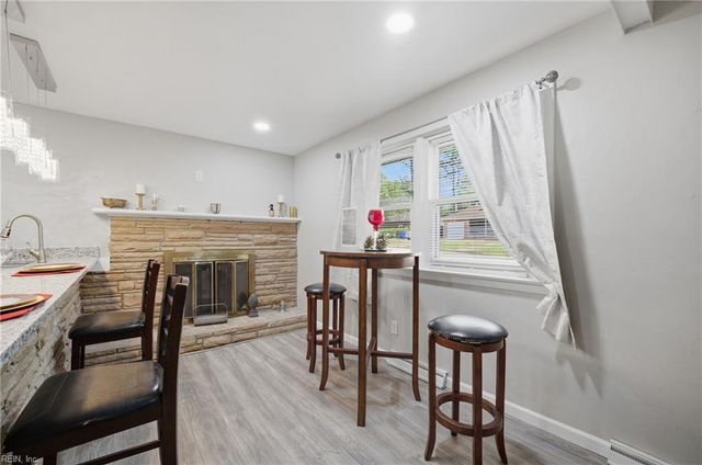 13 Kennedy DR, Portsmouth, VA 23702