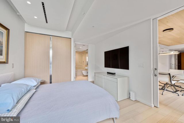 920 I St NW Apt 704, Washington, DC 20001