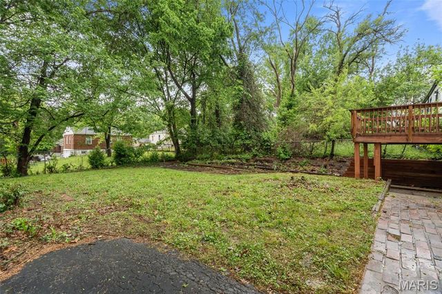 10175 Cloverdale Drive, St Louis, MO 63136