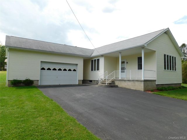 81 Sportsman Rd, Napanoch, NY 12446